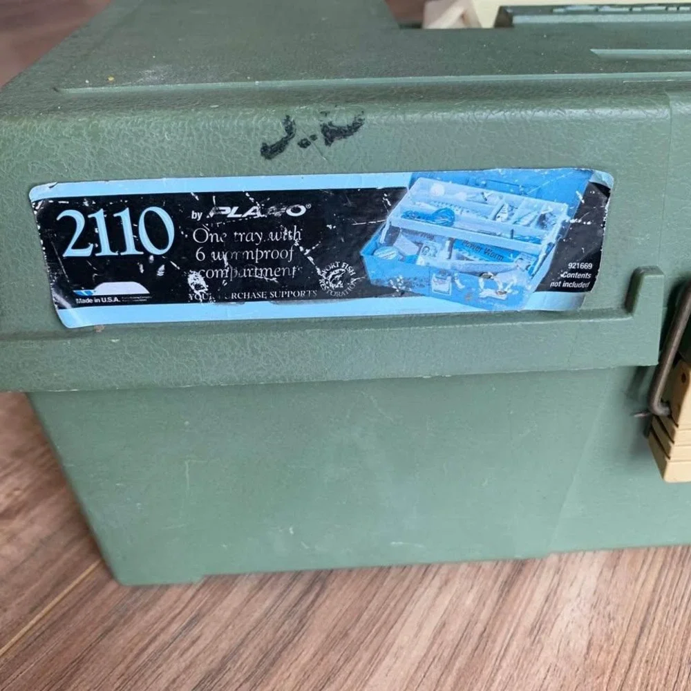 Plano 2110 Vintage Fishing Tackle Box Green Single Tray With Lures And Hooks